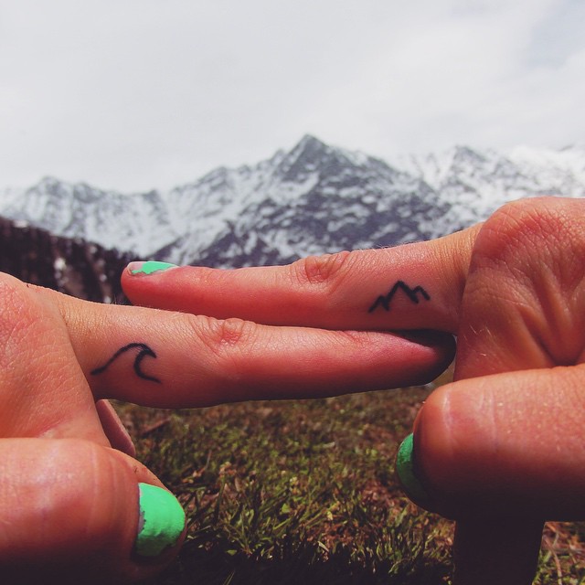 32 Lovely Tiny Finger Tattoos Anyone Would Love