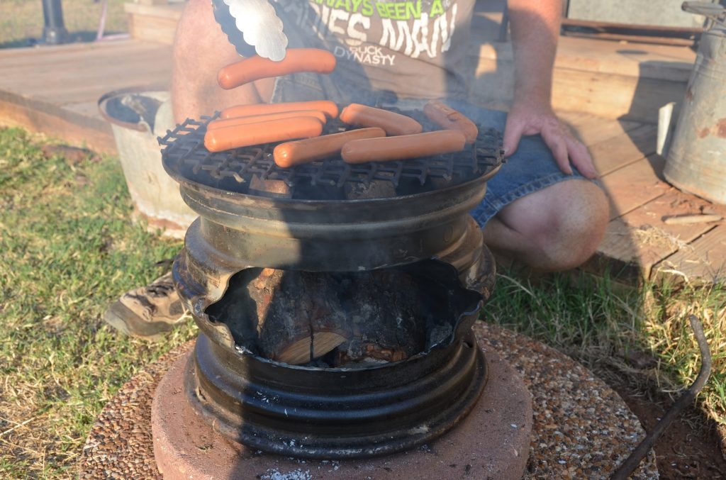 Upgrade Your Garden With 20 DIY Fire Pits For Long And Cozy Summer Night Parties