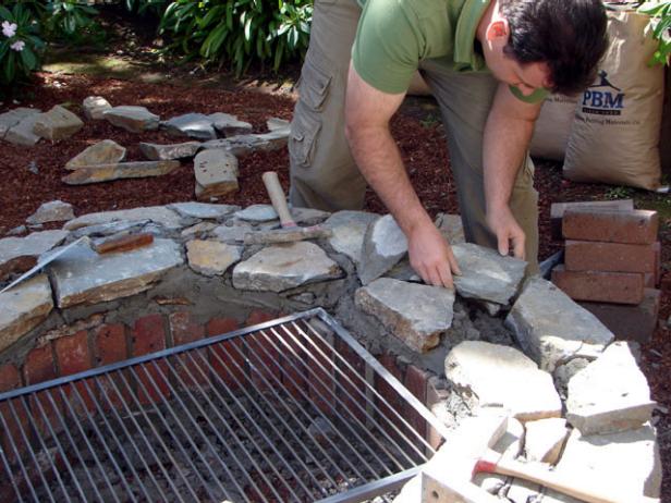 Upgrade Your Garden With 20 DIY Fire Pits For Long And Cozy Summer Night Parties