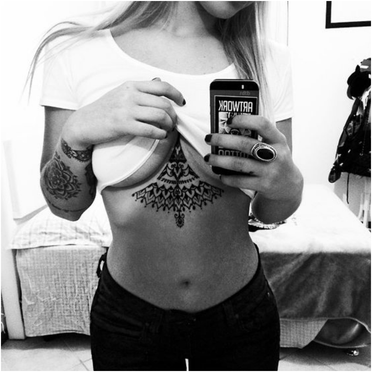 65 Sizzling Under breast Tattoos You'll Drool Over
