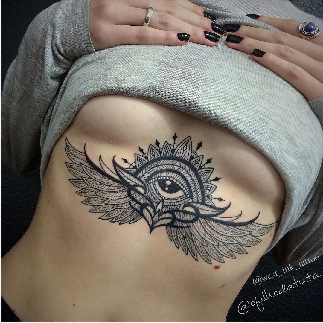 65 Sizzling Under breast Tattoos You'll Drool Over