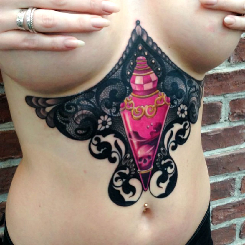 65 Sizzling Under breast Tattoos You'll Drool Over