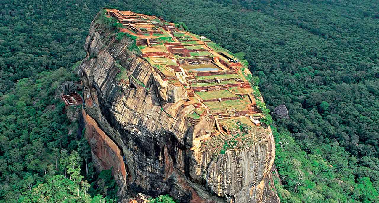 43 Breathtaking Natural And Man-Made Wonders Of The World