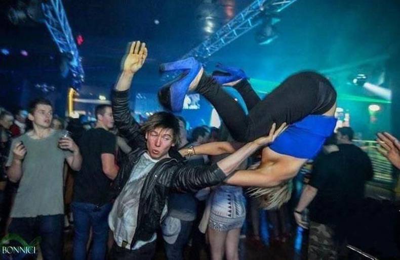 35 Embarrassing Moments That Can Only Happen In Night Clubs Ritely