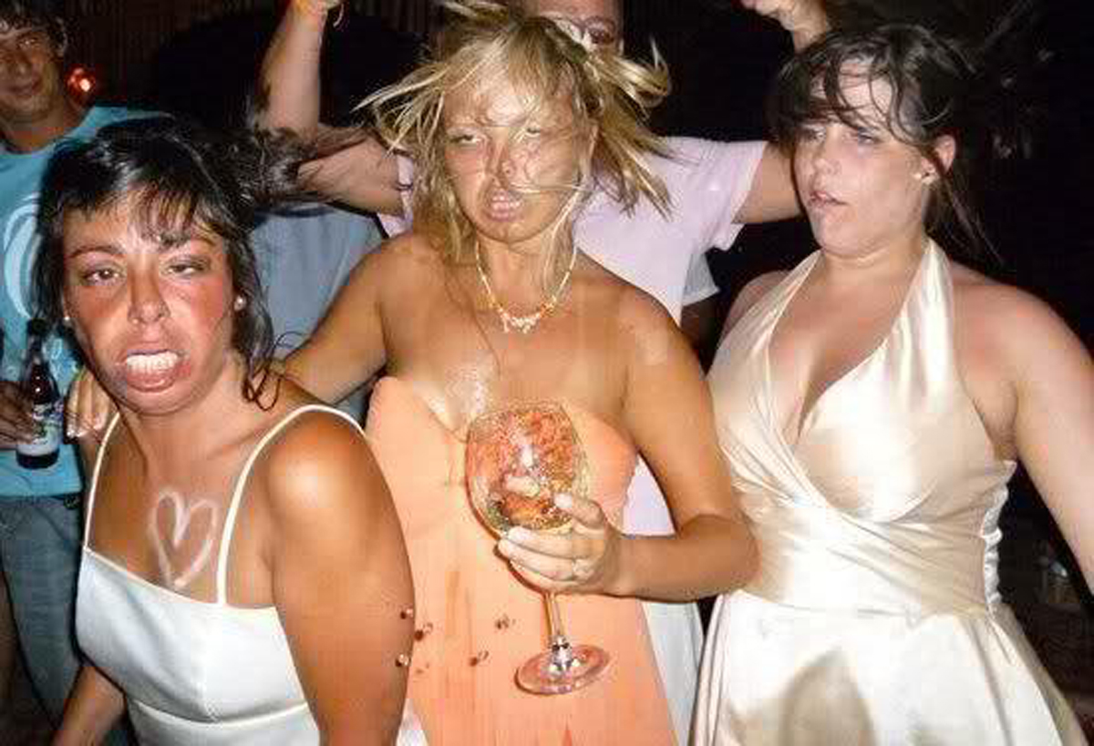 35 Embarrassing Moments That Can Only Happen In Night Clubs
