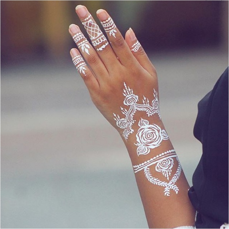 43 Eye-Catching White Henna Tattoos You Must Try - Ritely