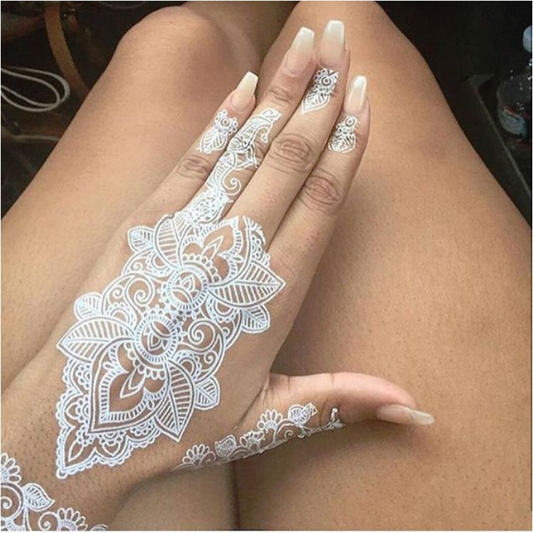 43 Eye-Catching White Henna Tattoos You Must Try