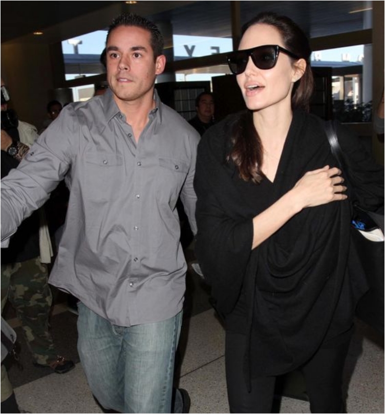 26 Hot Celebs With Even Hotter Bodyguards