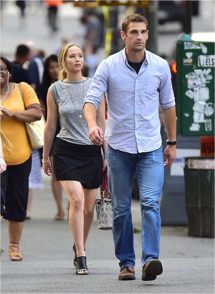 26 Hot Celebs With Even Hotter Bodyguards