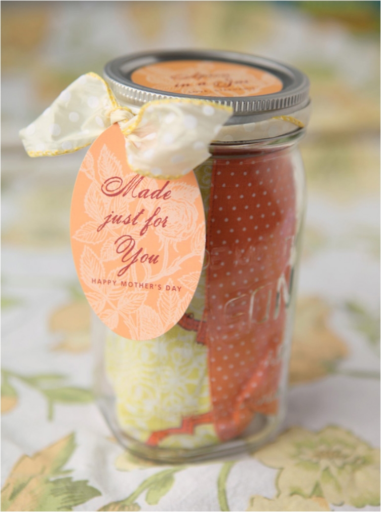 35 Mason Jar Gifts You Can Easily Put Together - Ritely