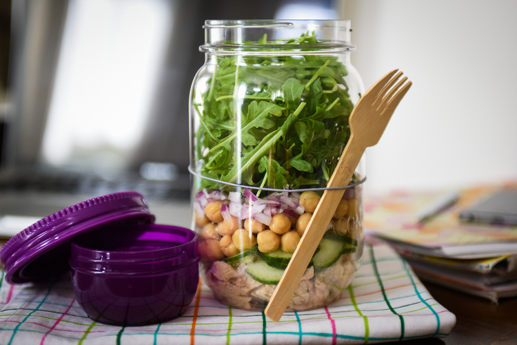 30 Mason Jar Salads Packed with Health and Ready to Go