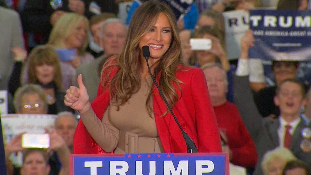 26 Hot Pics and Fun Facts About Melania Trump