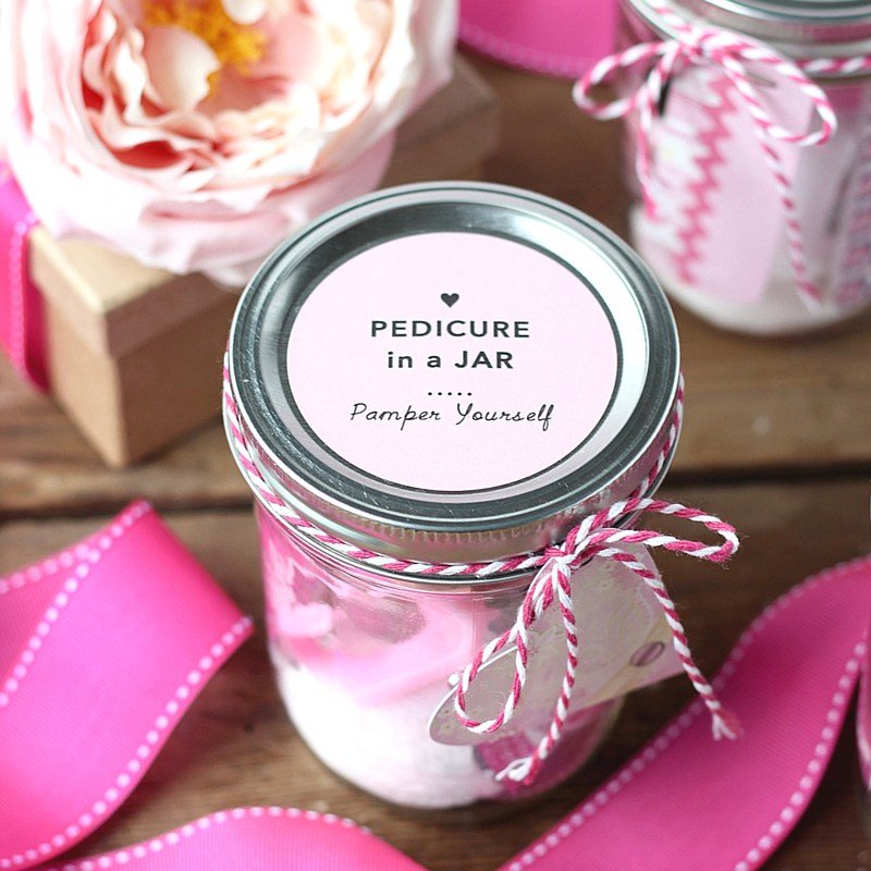 35 Mason Jar Gifts You Can Easily Put Together - Ritely