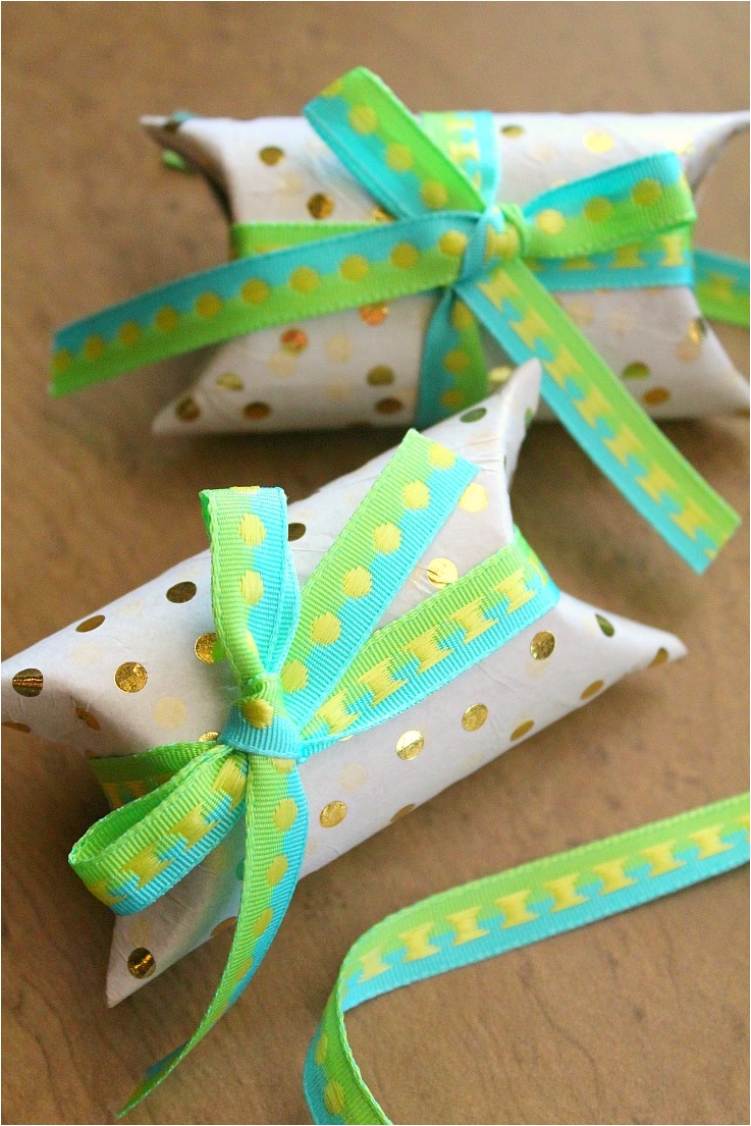 36 Simple Tips for Wrapping Gifts Like a Pro