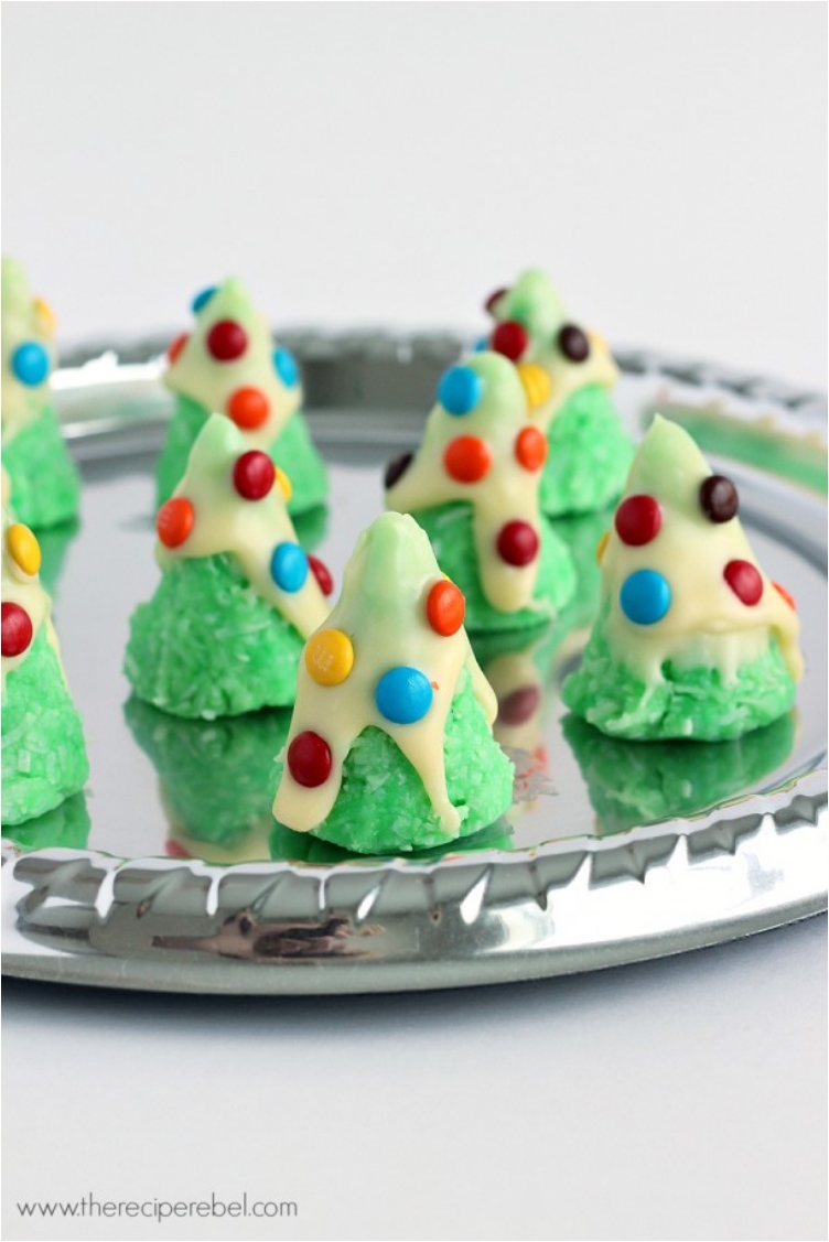 Sweeten the Holidays with 23 Christmas Cookies