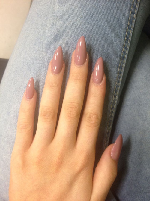 34 Almond Nail Ideas for Your Next Manicure