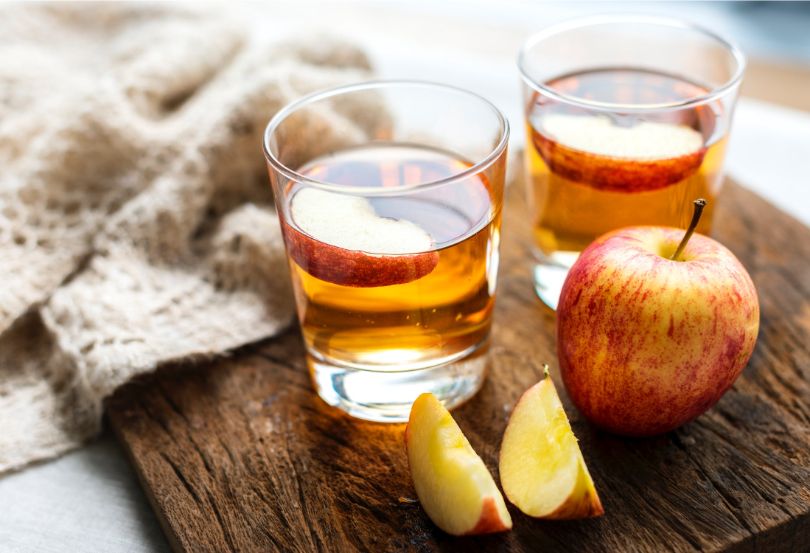 Treat Your Swollen Feet with Apple Cider Vinegar