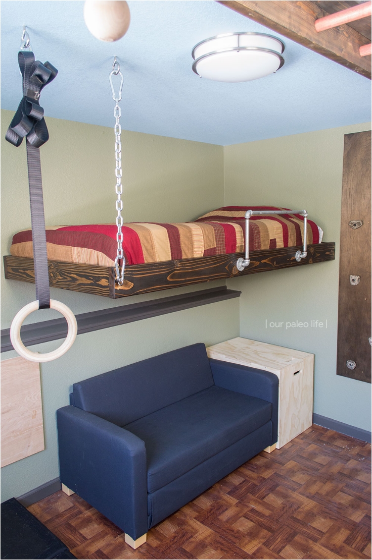 Sleep on Clouds with 13 Marvelous DIY Hanging Beds