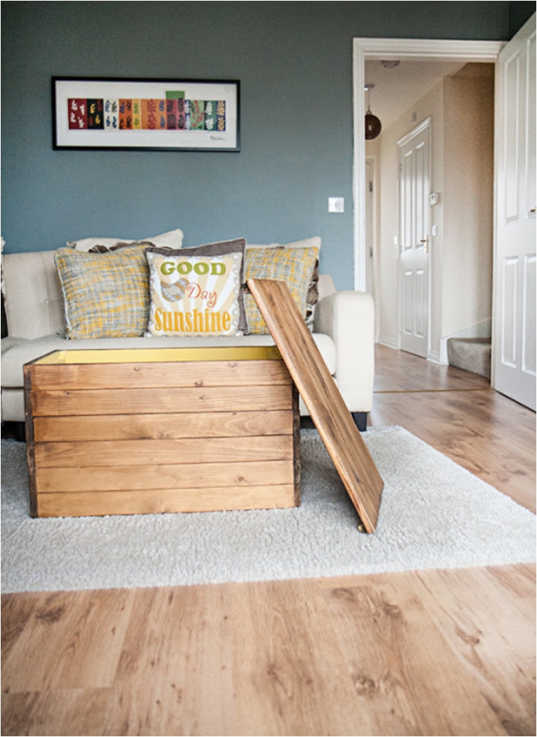 18 Neat Things You Can Create with Old Bed Slats