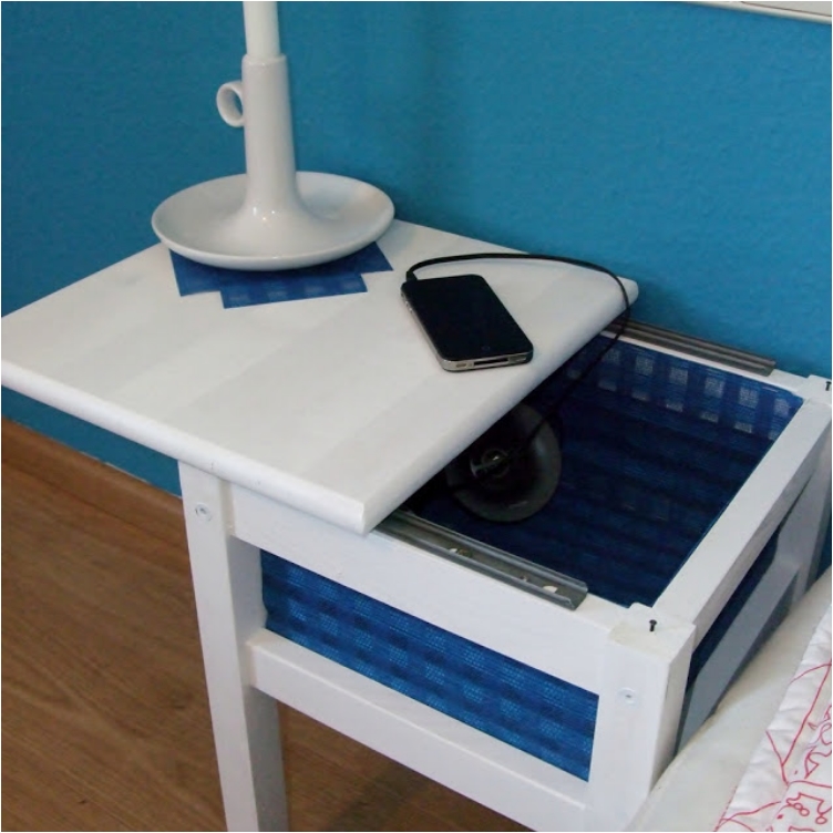 26 Ideas to Maximize a Tiny Bedroom Space
