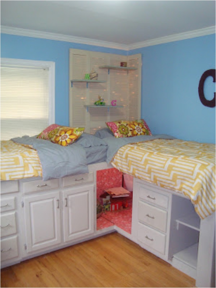 26 Ideas to Maximize a Tiny Bedroom Space