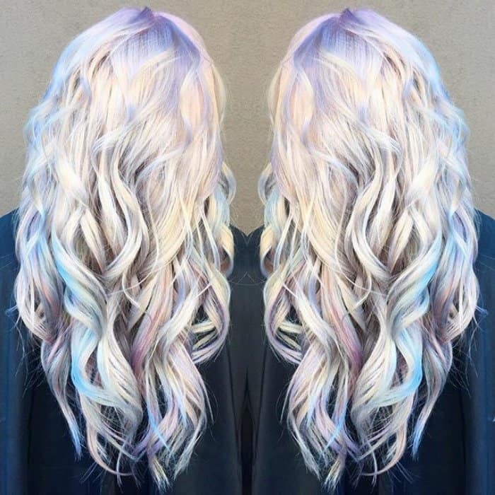 24 Mesmerizing Examples of Holographic Hair