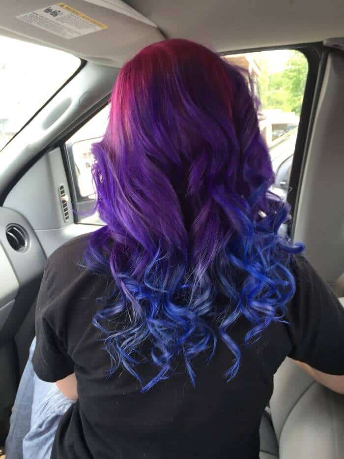 24 Mesmerizing Examples of Holographic Hair
