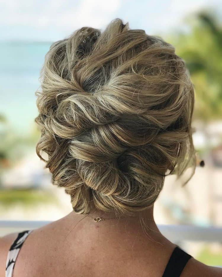 28 of the Hottest Prom Hairstyles for 2017