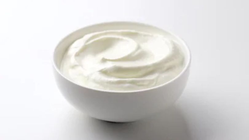 Sour Cream Substitutes: Dairy and Non-Dairy Alternatives