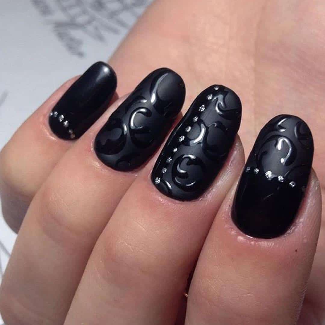 30 Black Nail Designs That Are Anything but Goth