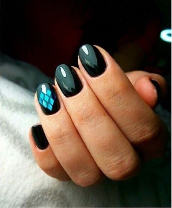 30 Black Nail Designs That Are Anything but Goth
