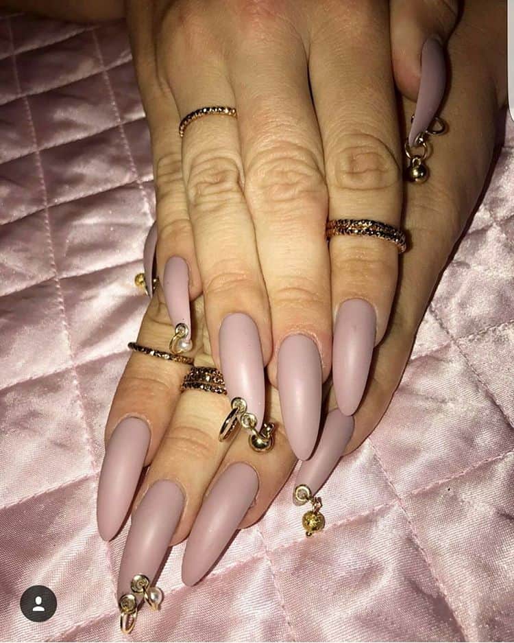 24 Pierced Nails: A 90s Nail Trend Makes a Comeback
