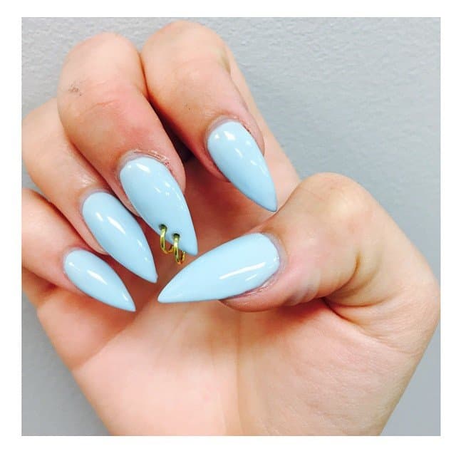 24 Pierced Nails: A 90s Nail Trend Makes a Comeback