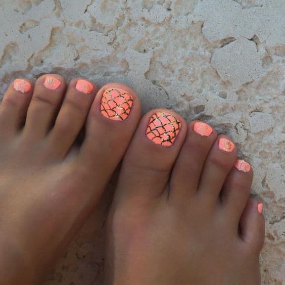 29 Sweet Toenail Designs to Show Off This Summer