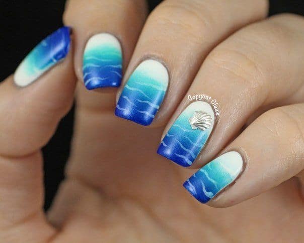 25 Mesmerizing Blue-White Nails For A Soft Look