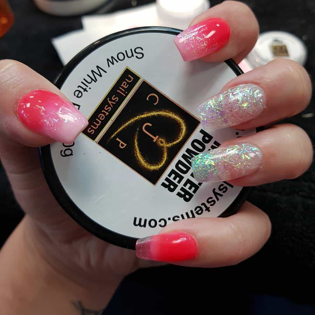 27 Lovely And Extravagant Clear Nail Designs