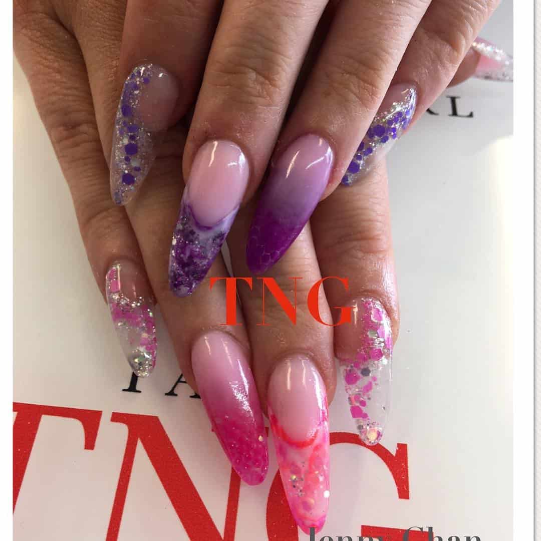 27 Lovely And Extravagant Clear Nail Designs