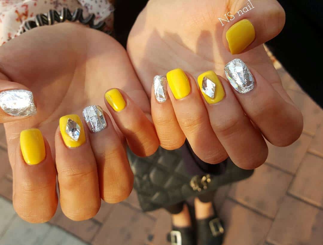18 Diamond Nails Becoming A Hit From Korea