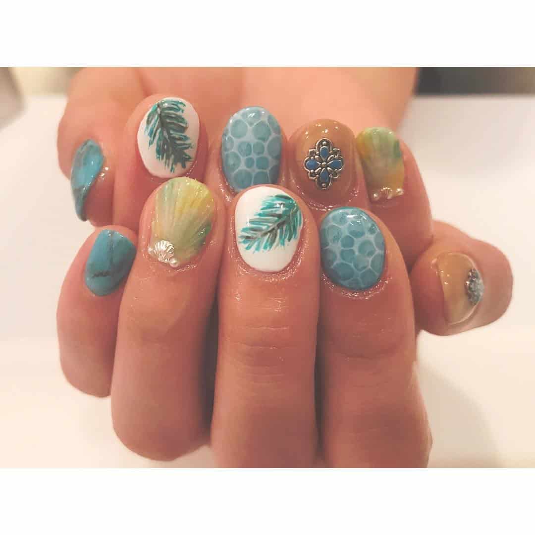 28 Pretty Playful Nail Designs To Look Cool In Summer