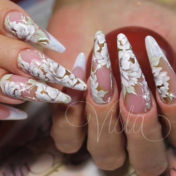 30 Fairy-Like Wedding Nails For Your Big Day