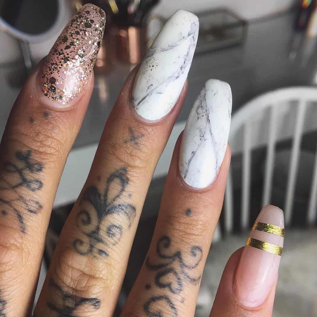 28 Marble Nail Designs For An Elegant And Strong Look