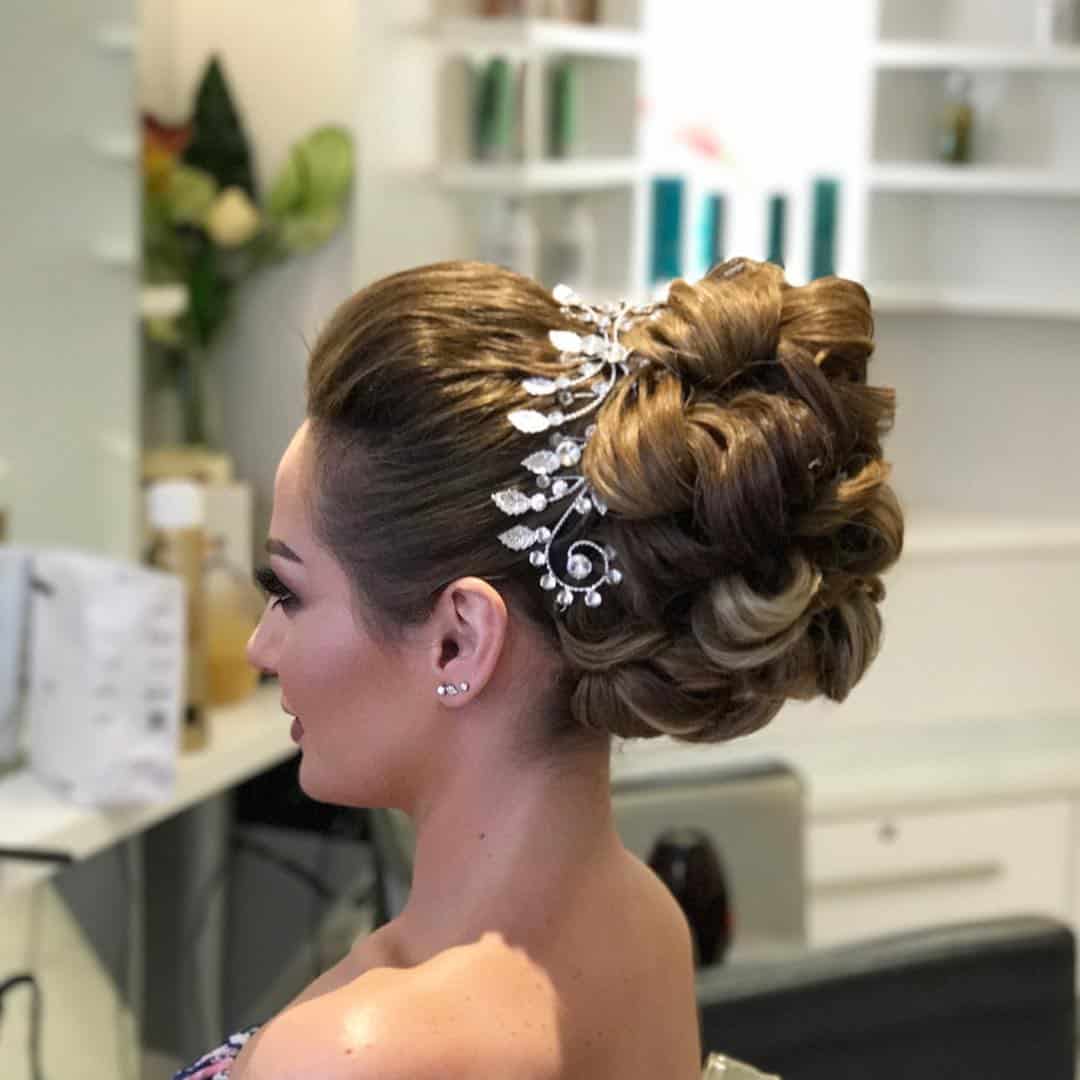 30 Wedding Hairstyles For A Perfect Bridal Look