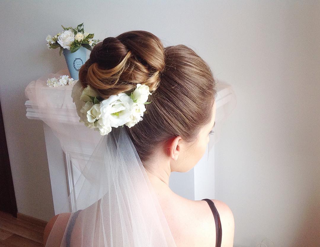 30 Wedding Hairstyles For A Perfect Bridal Look