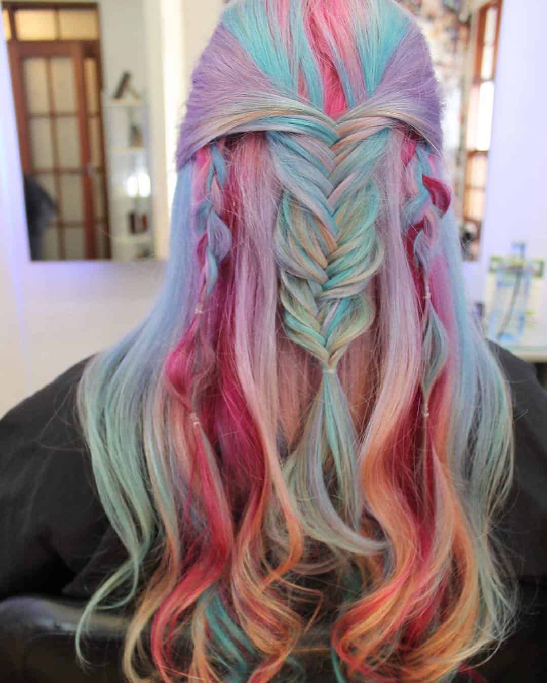 28 Fabulous Ideas For Styling A Fishtail Braid