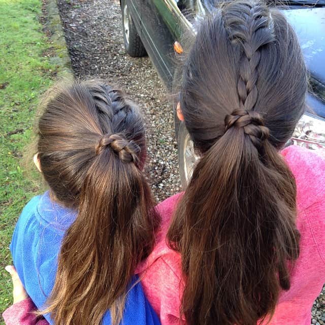 24 Precious Mother-Daughter Matching Hairstyles