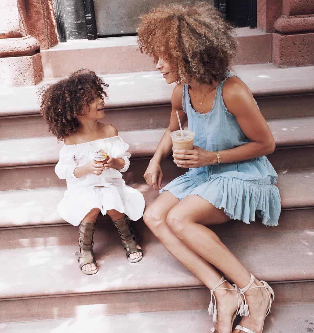 24 Precious Mother-Daughter Matching Hairstyles