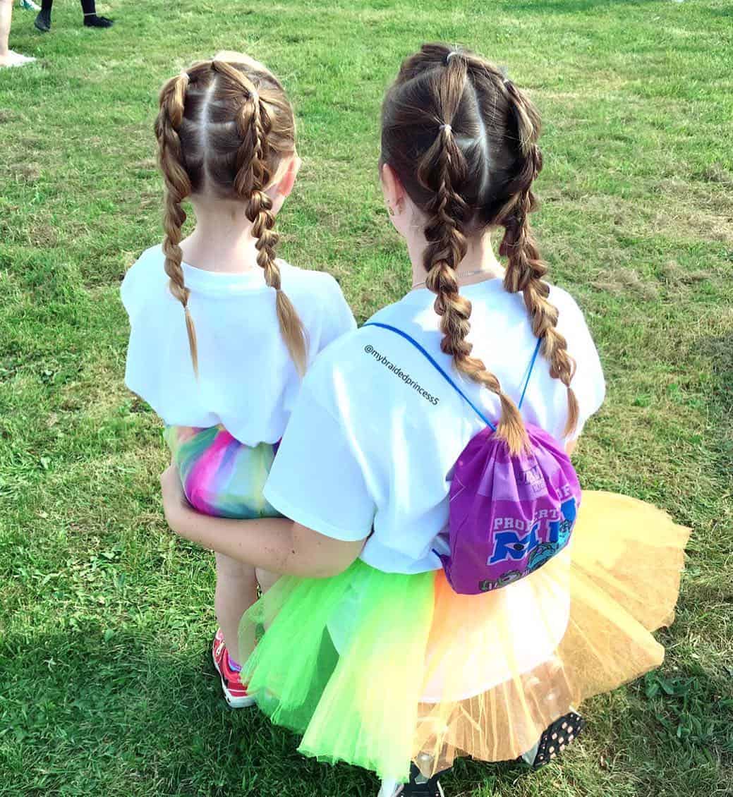 24 Precious Mother-Daughter Matching Hairstyles