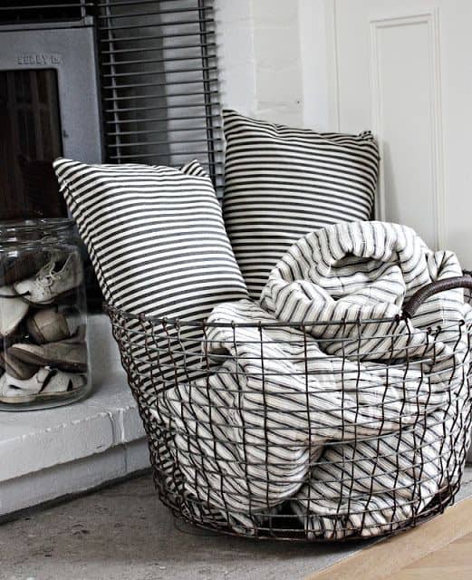 17 Creative And Practical Ways To Store Pillows