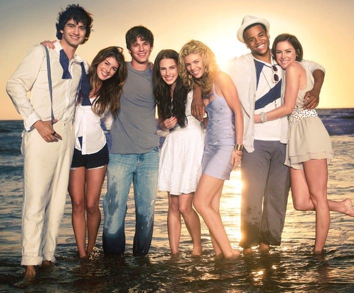 16 TV Shows To Watch If You Love "One Tree Hill"