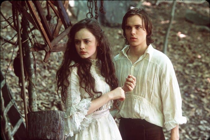 10 Movies Like Twilight That Are Scary Romantic